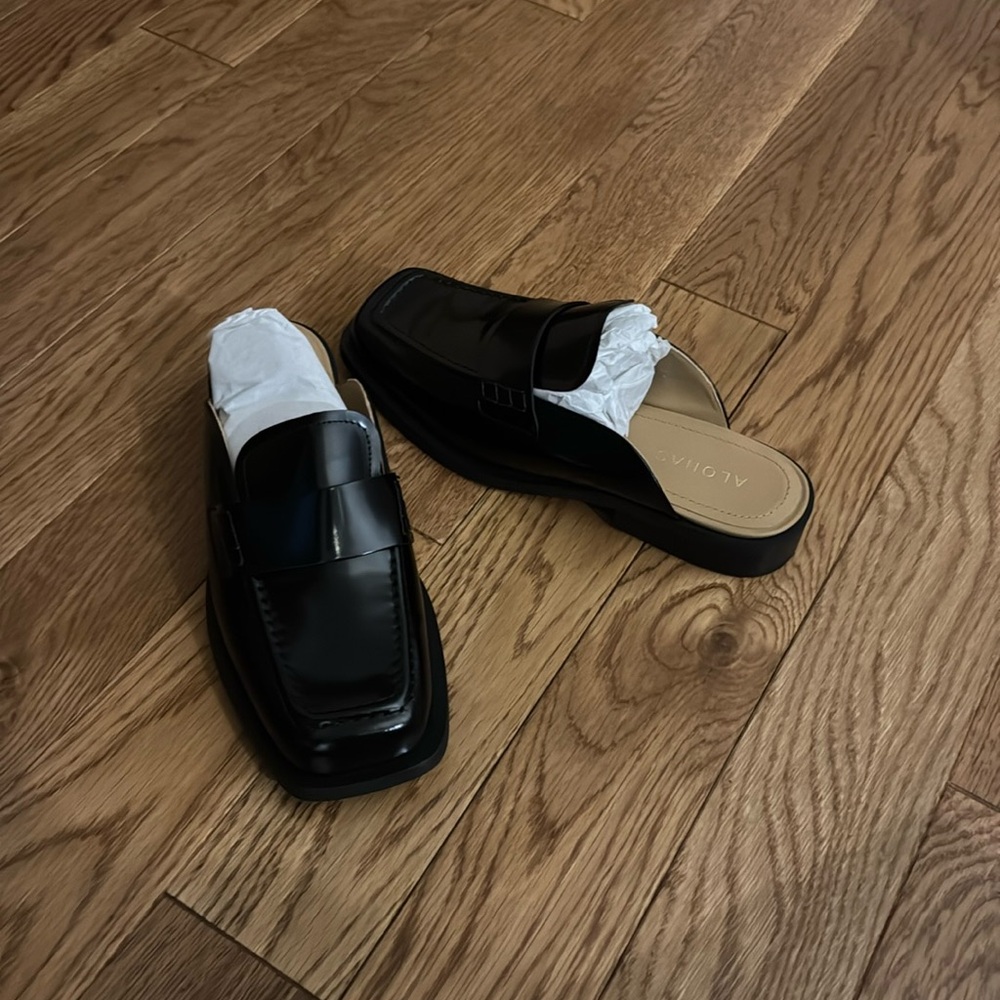 ALOHAS Black Leather Loafers
